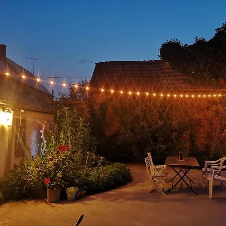 Le Passage Des Fees Couvains (Manche)